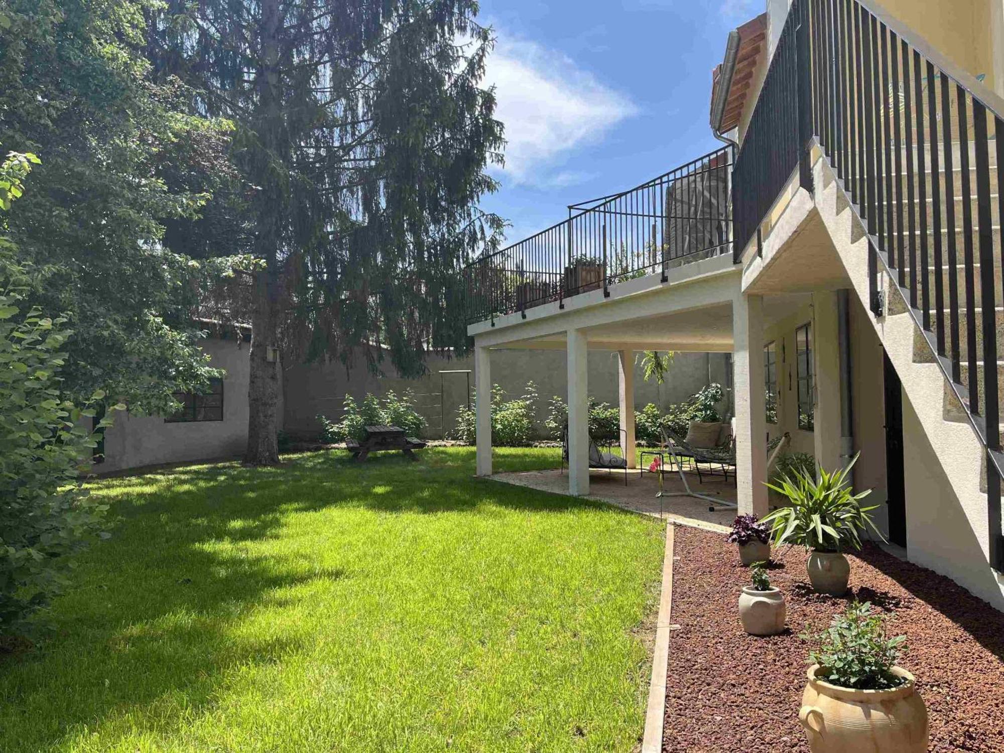 Le Jardin Du Dolaizon Bed and Breakfast Le Puy-en-Velay Exteriör bild