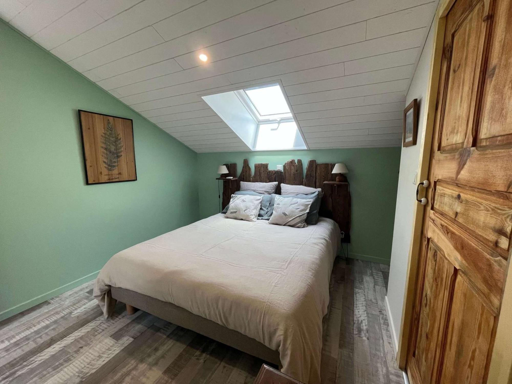 Le Jardin Du Dolaizon Bed and Breakfast Le Puy-en-Velay Rum bild